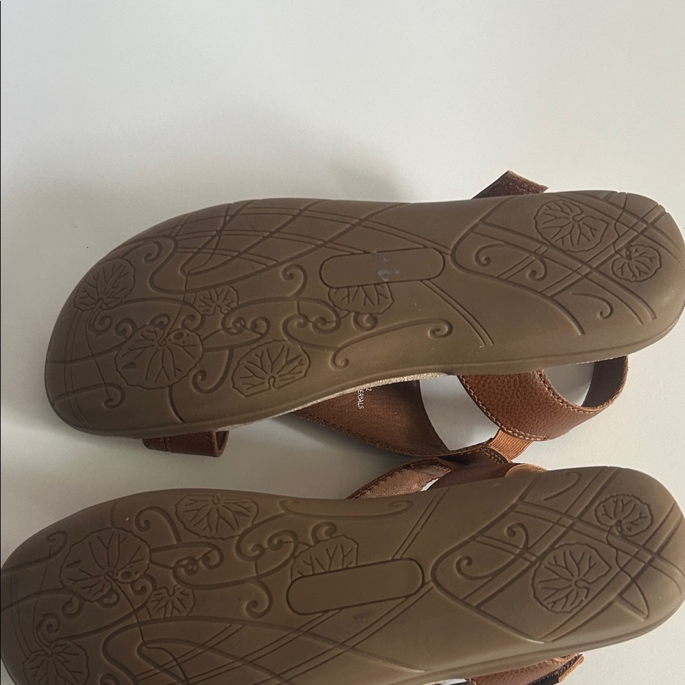 BareTraps Brown Leather Slingback Sandals - Picture 5 of 6